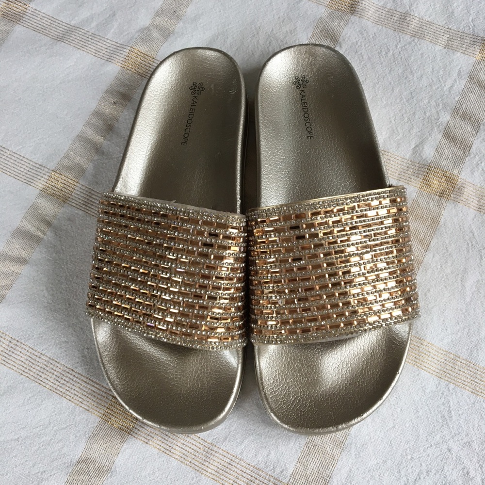 🎁2/$12 SZ 9 (40) KALEIDOSCOPE COPPER & GOLD & RHINESTONE SANDALS